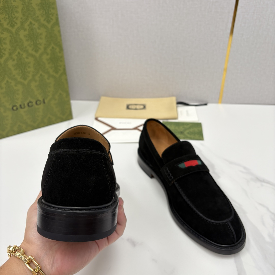 💋💍G家 GUCC* 新品男士简约乐福鞋皮鞋 经典与时尚的交融 Jordaan 乐福鞋：刻在DNA里的优