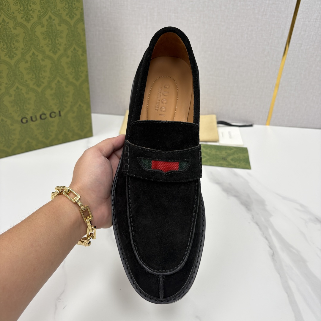 💋💍G家 GUCC* 新品男士简约乐福鞋皮鞋 经典与时尚的交融 Jordaan 乐福鞋：刻在DNA里的优