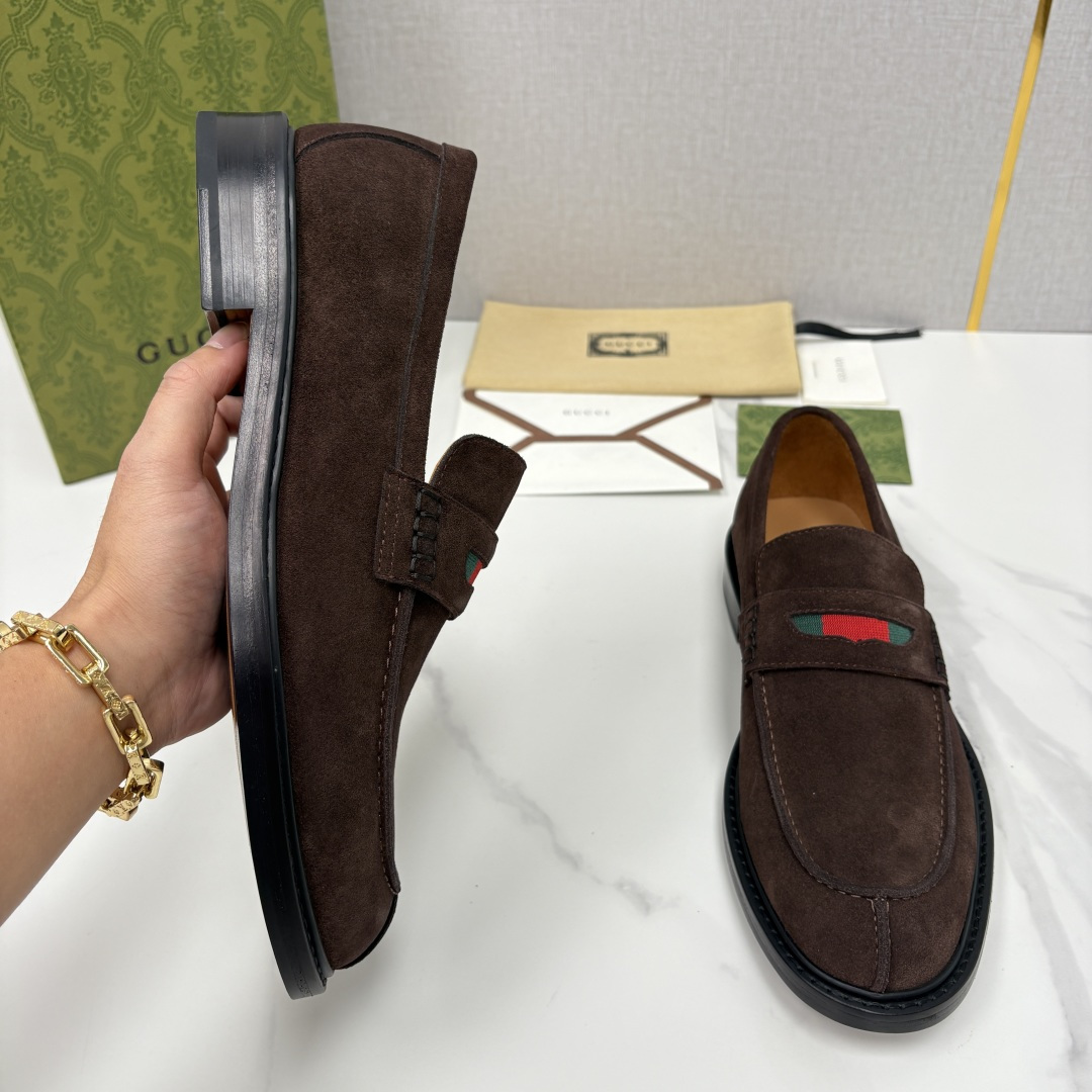 💋💍G家 GUCC* 新品男士简约乐福鞋皮鞋 经典与时尚的交融 Jordaan 乐福鞋：刻在DNA里的优