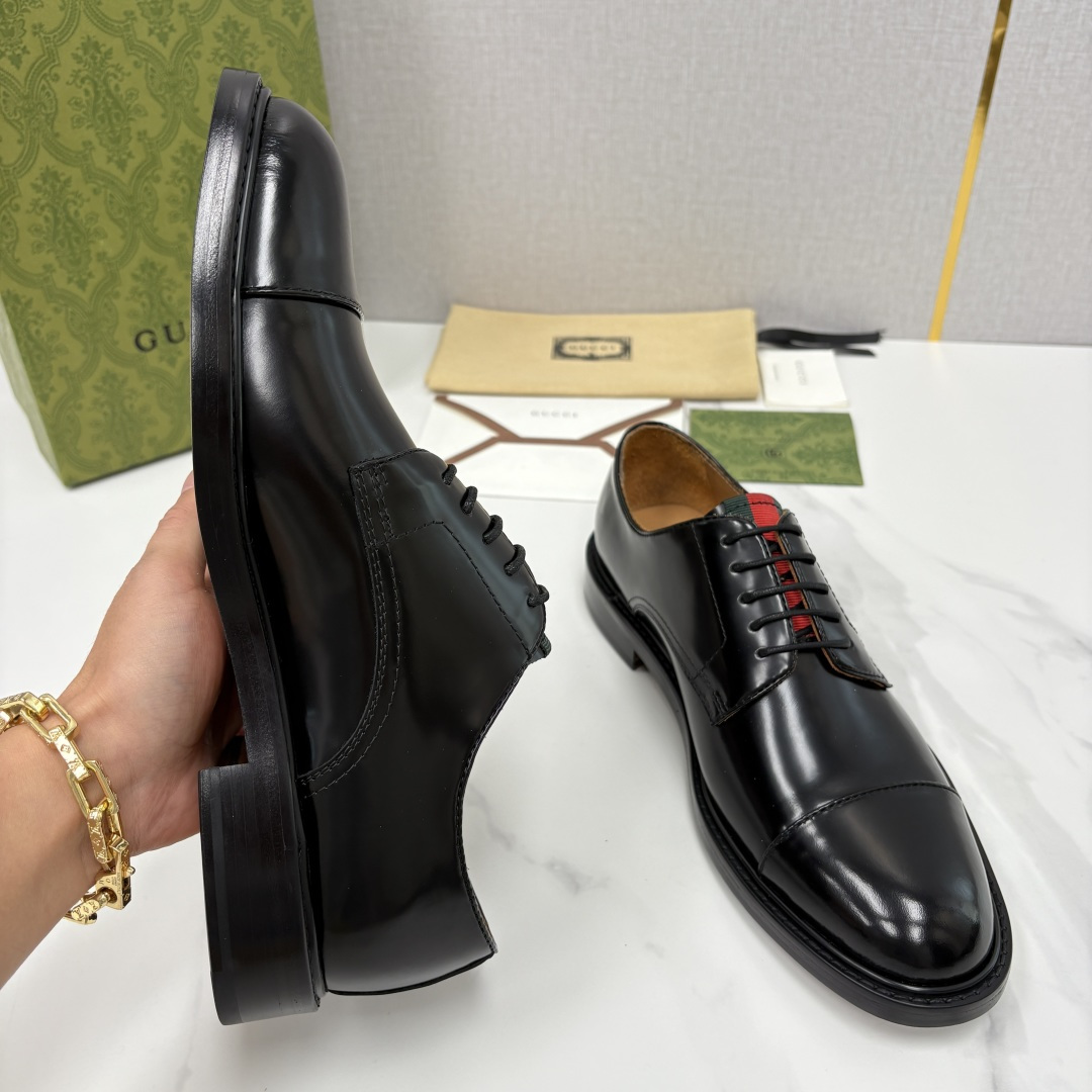 💋💍G家 GUCC* 新品男士正装鞋皮鞋 堪称“精致感天花板”级别的通勤利器 此款系列里选用多种不同质感