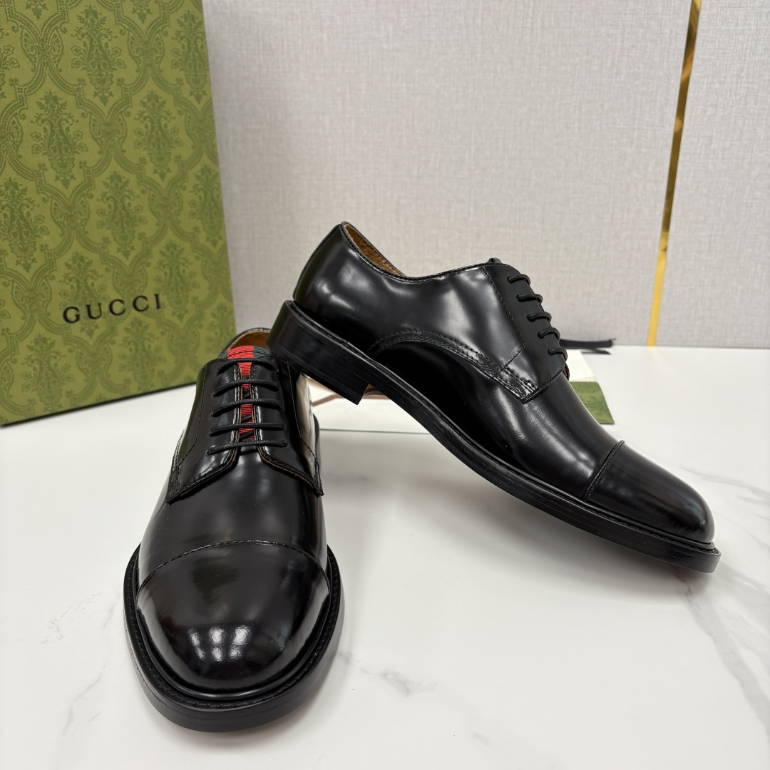 💋💍G家 GUCC* 新品男士正装鞋皮鞋 堪称“精致感天花板”级别的通勤利器 此款系列里选用多种不同质感