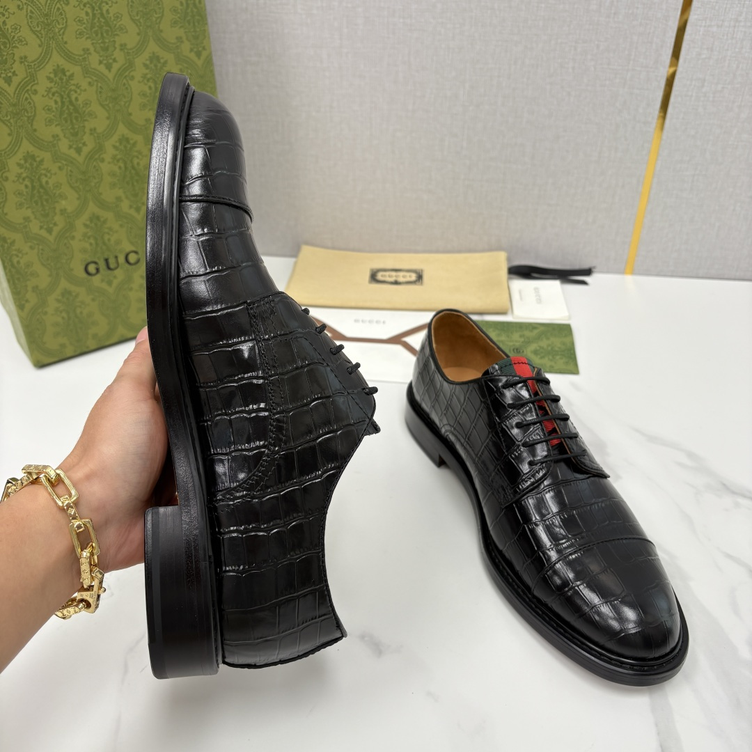 💋💍G家 GUCC* 新品男士正装鞋皮鞋 堪称“精致感天花板”级别的通勤利器 此款系列里选用多种不同质感