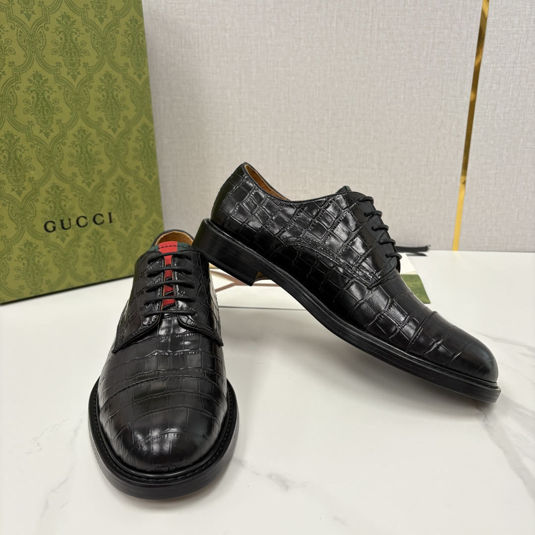 💋💍G家 GUCC* 新品男士正装鞋皮鞋 堪称“精致感天花板”级别的通勤利器 此款系列里选用多种不同质感