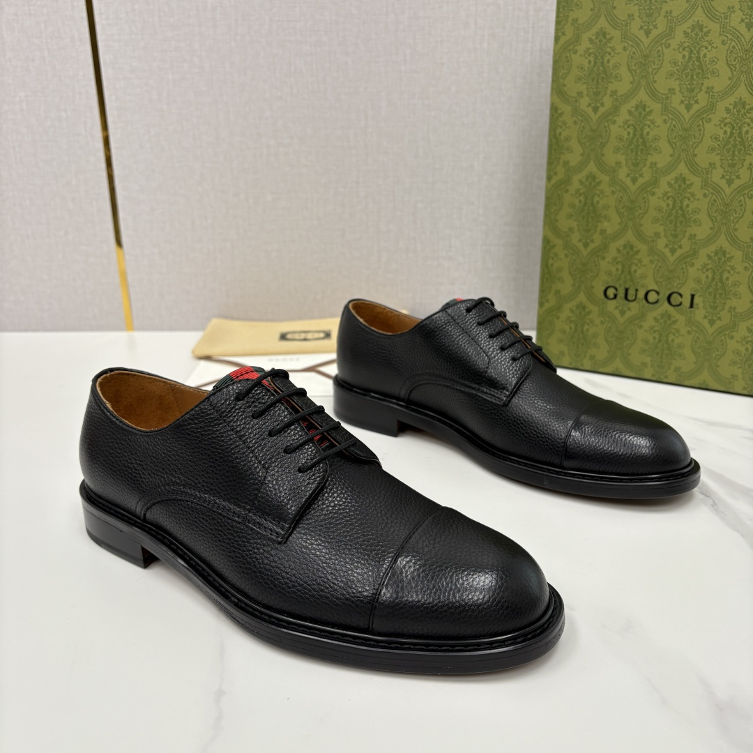 💋💍G家 GUCC* 新品男士正装鞋皮鞋 堪称“精致感天花板”级别的通勤利器 此款系列里选用多种不同质感