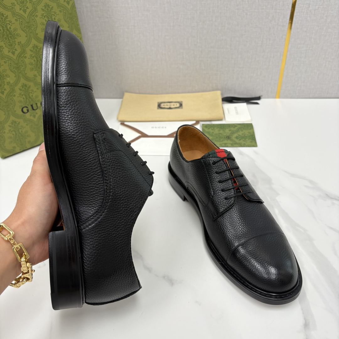 💋💍G家 GUCC* 新品男士正装鞋皮鞋 堪称“精致感天花板”级别的通勤利器 此款系列里选用多种不同质感