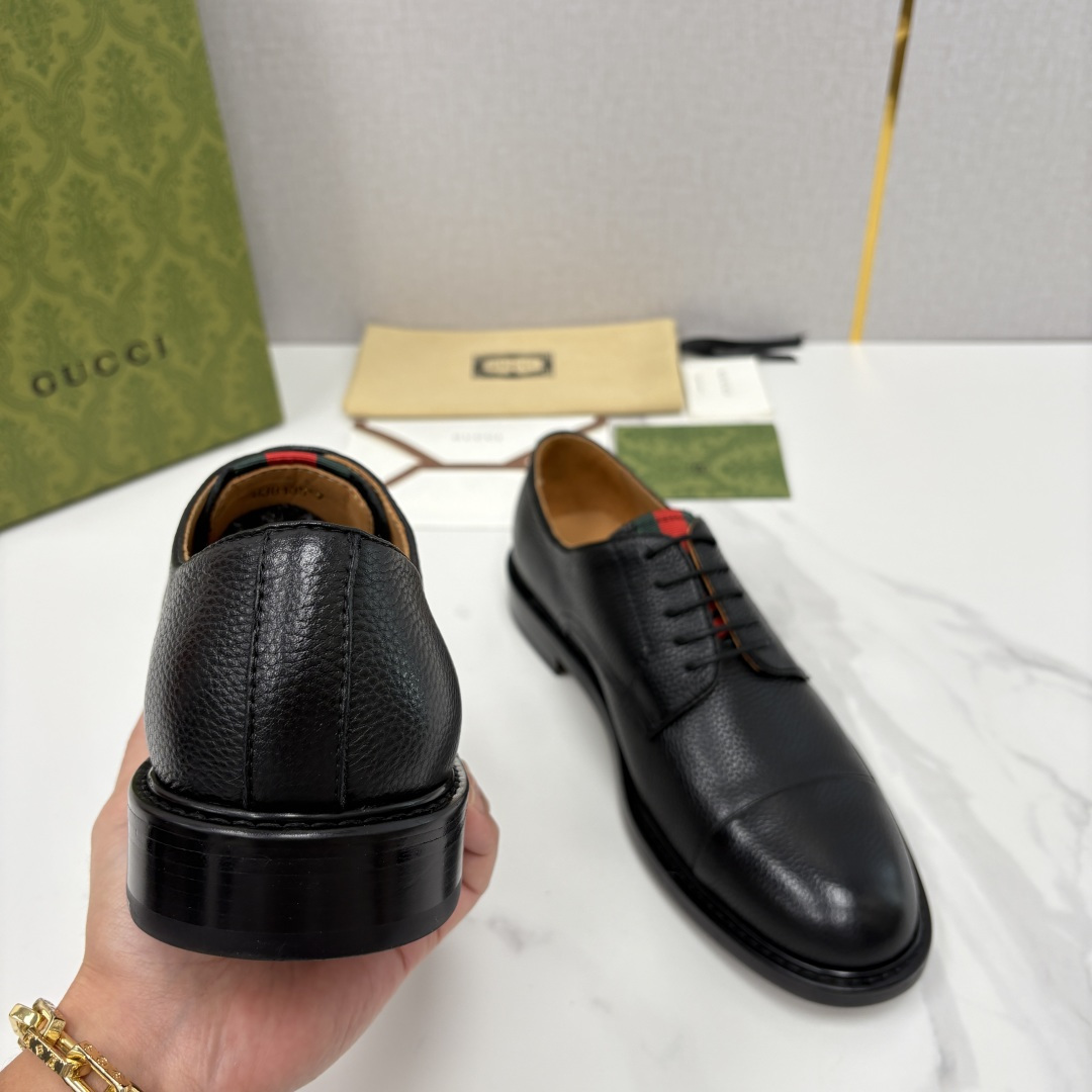 💋💍G家 GUCC* 新品男士正装鞋皮鞋 堪称“精致感天花板”级别的通勤利器 此款系列里选用多种不同质感