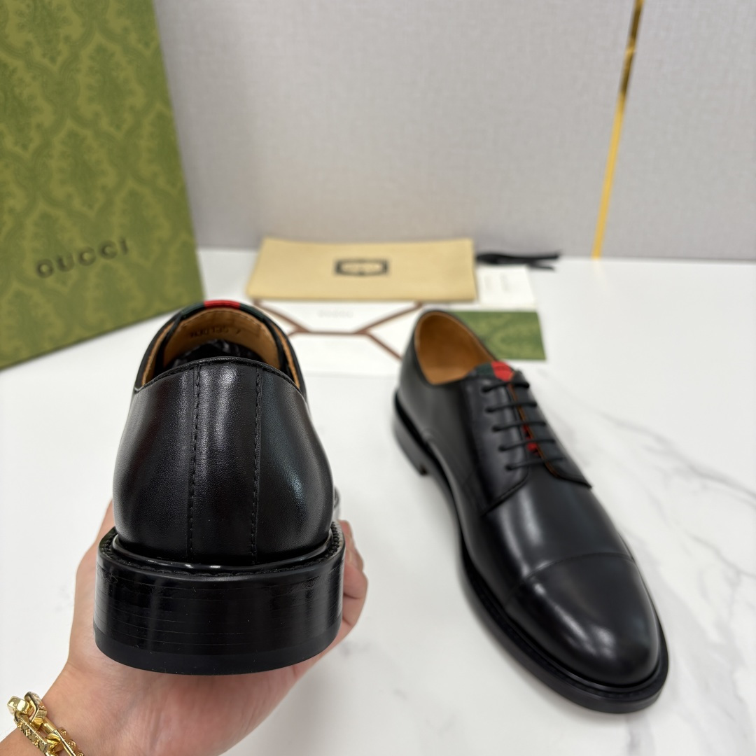 💋💍G家 GUCC* 新品男士正装鞋皮鞋 堪称“精致感天花板”级别的通勤利器 此款系列里选用多种不同质感