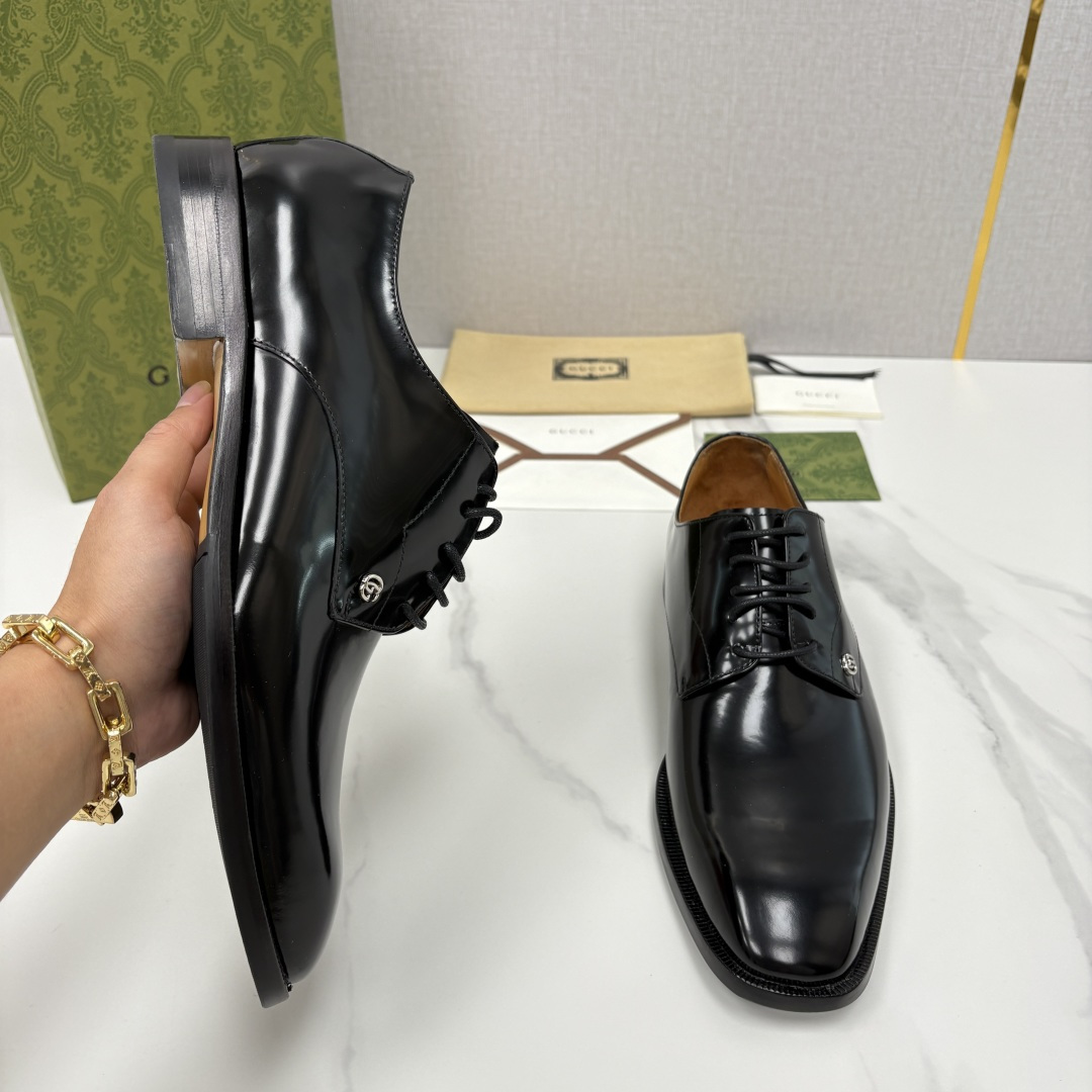 💋💍G家 GUCC* 古-驰 新品男士正装鞋皮鞋 选用细腻有光泽的进口牛皮/开边珠亮皮打造鞋身，触感柔软