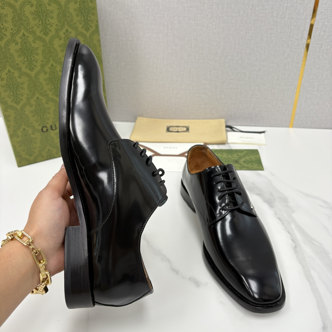 💋💍G家 GUCC* 古-驰 新品男士正装鞋皮鞋 选用细腻有光泽的进口牛皮/开边珠亮皮打造鞋身，触感柔软