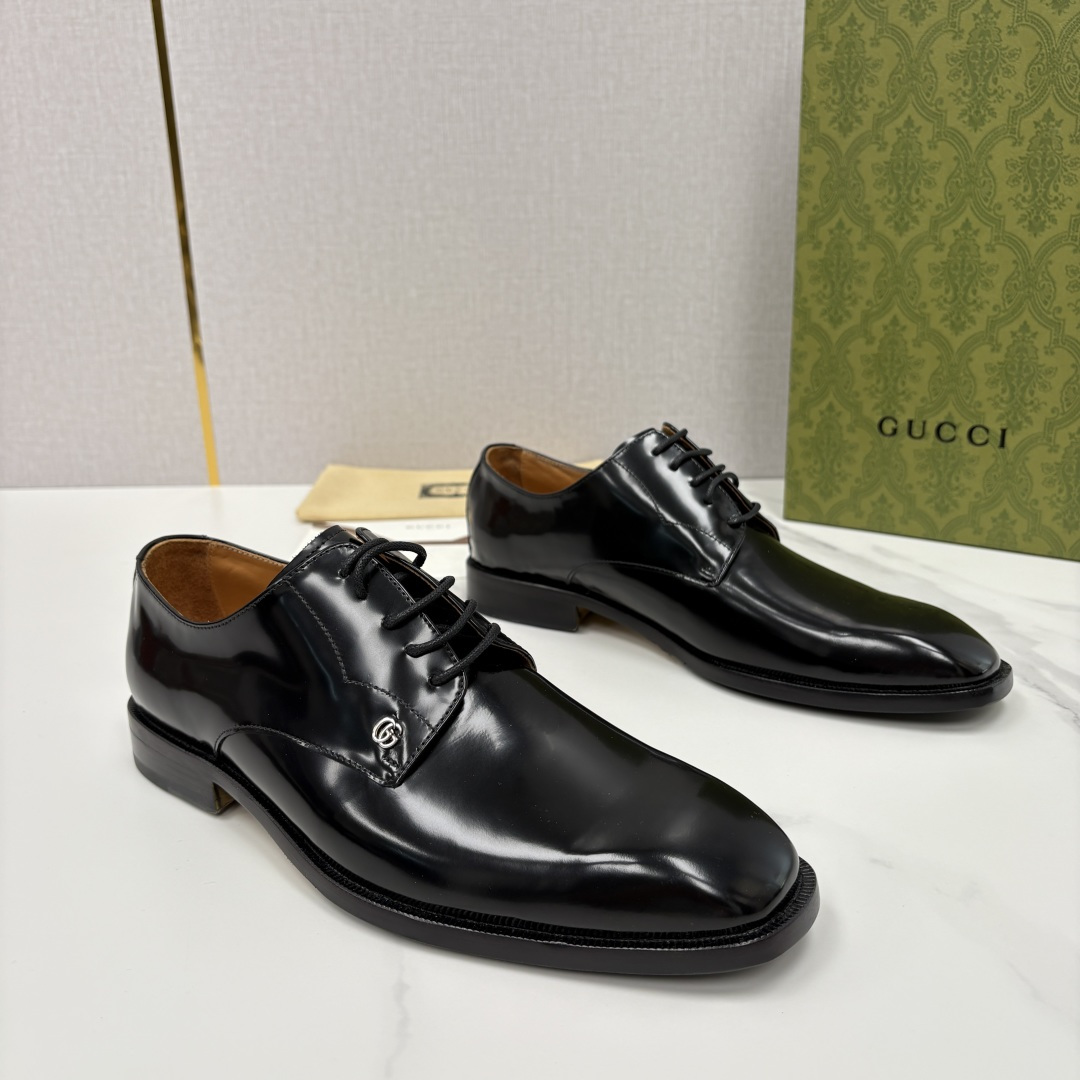 💋💍G家 GUCC* 古-驰 新品男士正装鞋皮鞋 选用细腻有光泽的进口牛皮/开边珠亮皮打造鞋身，触感柔软