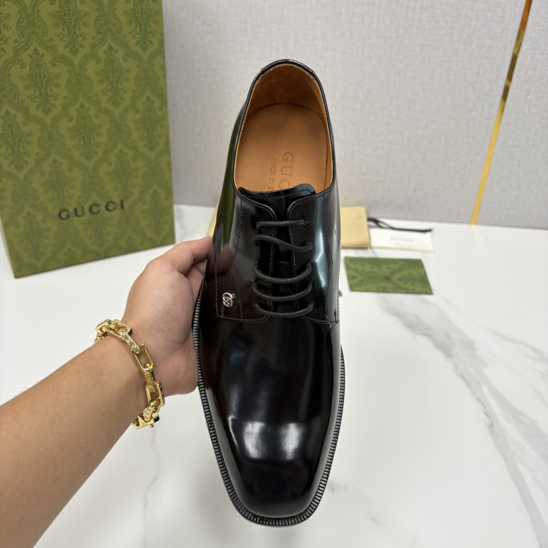 💋💍G家 GUCC* 古-驰 新品男士正装鞋皮鞋 选用细腻有光泽的进口牛皮/开边珠亮皮打造鞋身，触感柔软