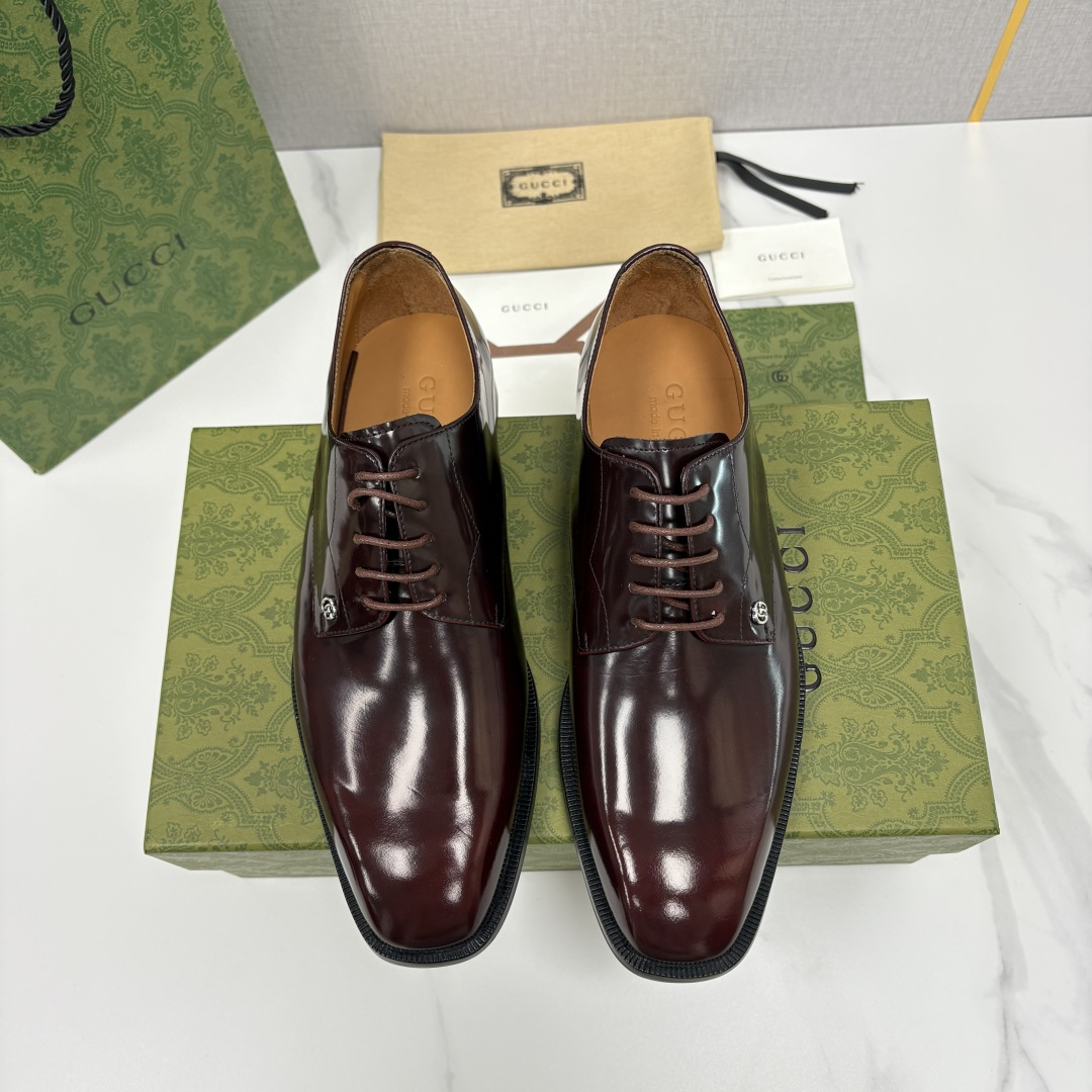 💋💍G家 GUCC* 古-驰 新品男士正装鞋皮鞋 选用细腻有光泽的进口牛皮/开边珠亮皮打造鞋身，触感柔软