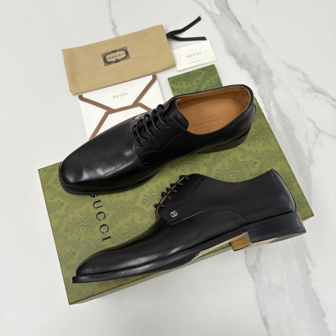 💋💍G家 GUCC* 古-驰 新品男士正装鞋皮鞋 选用细腻有光泽的进口牛皮/开边珠亮皮打造鞋身，触感柔软