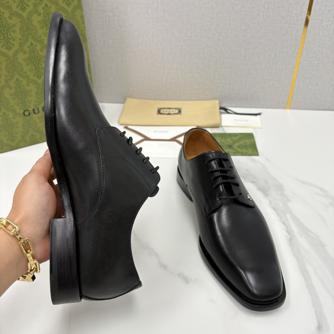 💋💍G家 GUCC* 古-驰 新品男士正装鞋皮鞋 选用细腻有光泽的进口牛皮/开边珠亮皮打造鞋身，触感柔软