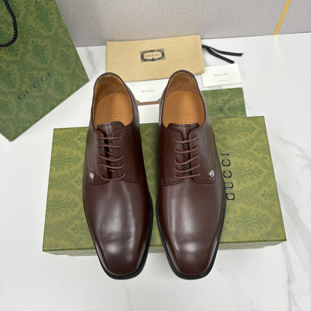 💋💍G家 GUCC* 古-驰 新品男士正装鞋皮鞋 选用细腻有光泽的进口牛皮/开边珠亮皮打造鞋身，触感柔软