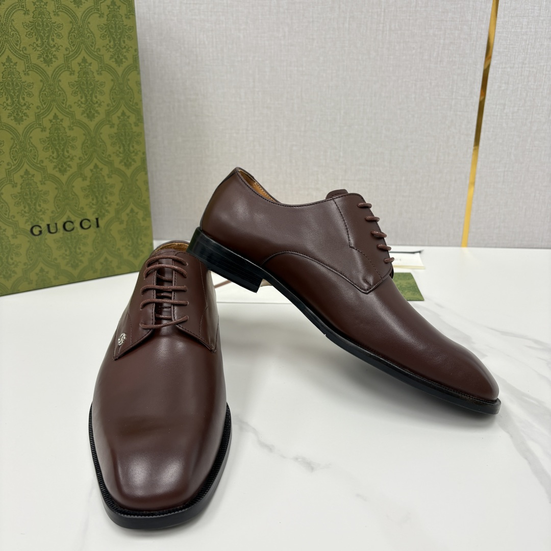 💋💍G家 GUCC* 古-驰 新品男士正装鞋皮鞋 选用细腻有光泽的进口牛皮/开边珠亮皮打造鞋身，触感柔软