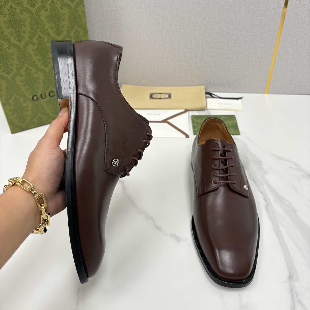 💋💍G家 GUCC* 古-驰 新品男士正装鞋皮鞋 选用细腻有光泽的进口牛皮/开边珠亮皮打造鞋身，触感柔软
