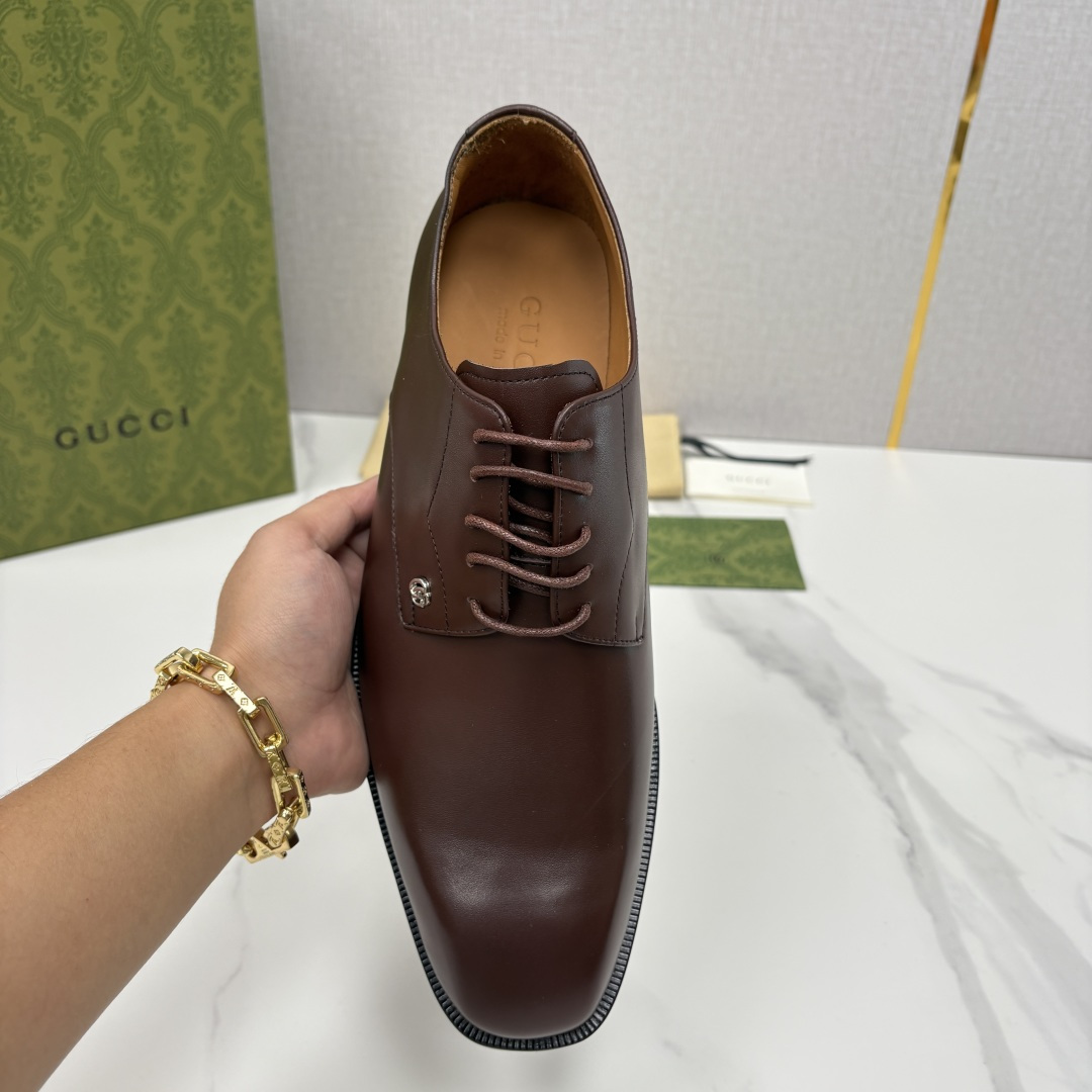 💋💍G家 GUCC* 古-驰 新品男士正装鞋皮鞋 选用细腻有光泽的进口牛皮/开边珠亮皮打造鞋身，触感柔软