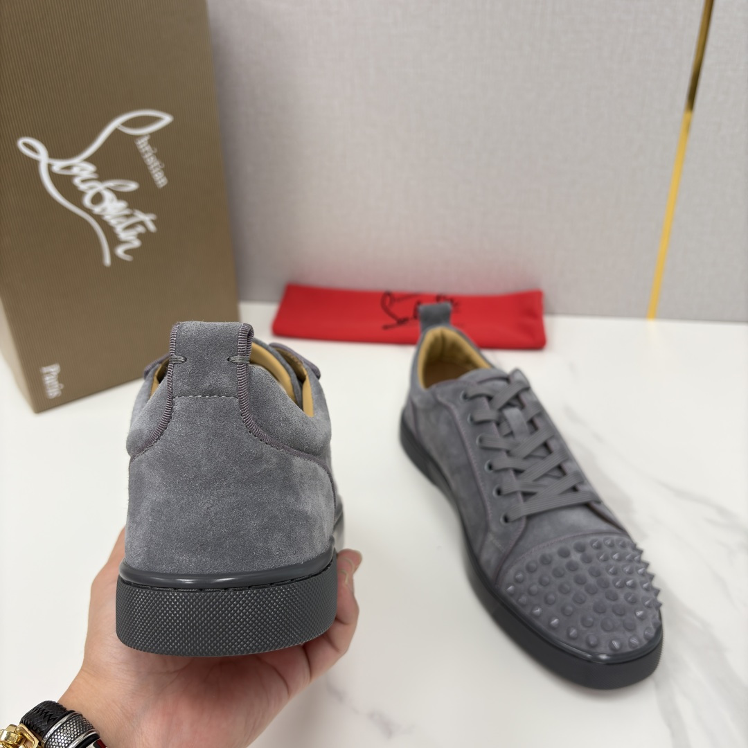 💋💍CL家官方同步新品 🆑Christia* Loubouti*（红底鞋） 男士运动鞋板鞋系列 铆钉休闲