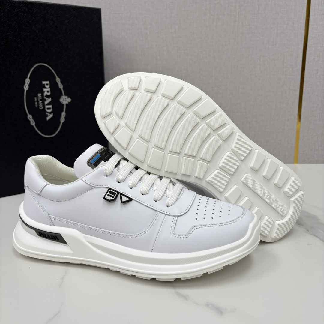 💋💍P 家新品 Prad* 普拉-达 秋季新款男士小牛皮运动鞋出货！ 莞产猛货。机能风休闲鞋 | 豪门贵