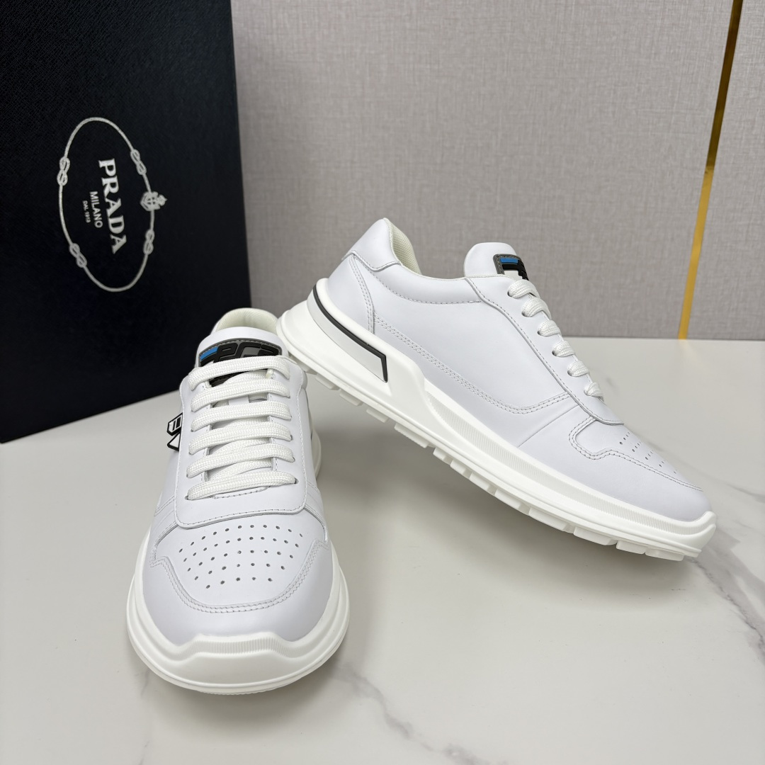 💋💍P 家新品 Prad* 普拉-达 秋季新款男士小牛皮运动鞋出货！ 莞产猛货。机能风休闲鞋 | 豪门贵