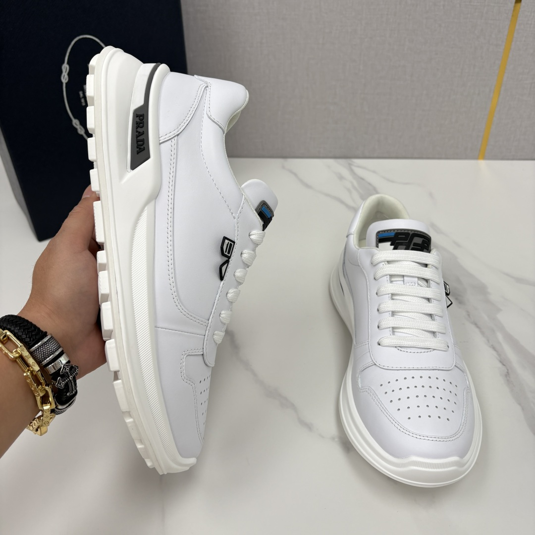 💋💍P 家新品 Prad* 普拉-达 秋季新款男士小牛皮运动鞋出货！ 莞产猛货。机能风休闲鞋 | 豪门贵