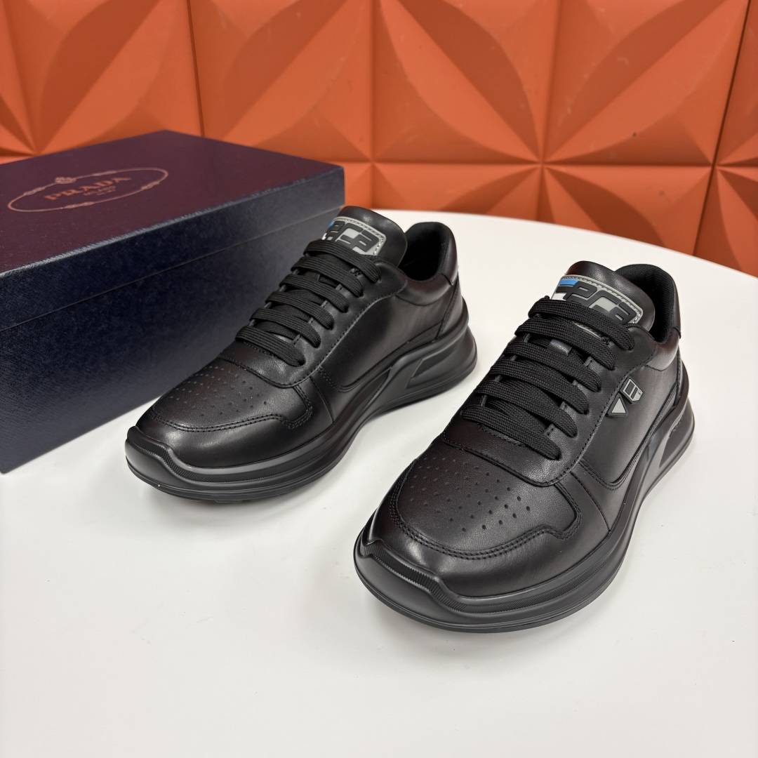 💋💍P 家新品 Prad* 普拉-达 秋季新款男士小牛皮运动鞋出货！ 莞产猛货。机能风休闲鞋 | 豪门贵