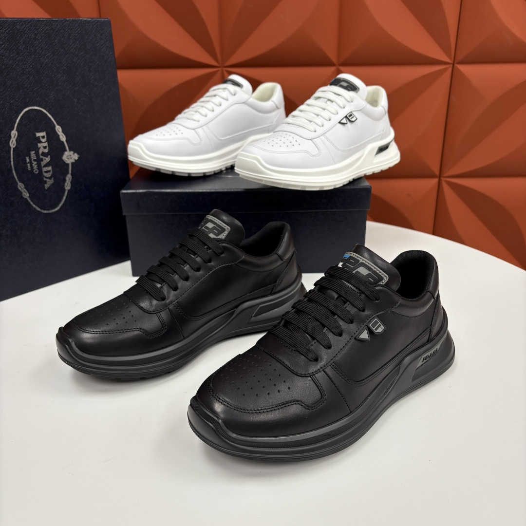 💋💍P 家新品 Prad* 普拉-达 秋季新款男士小牛皮运动鞋出货！ 莞产猛货。机能风休闲鞋 | 豪门贵