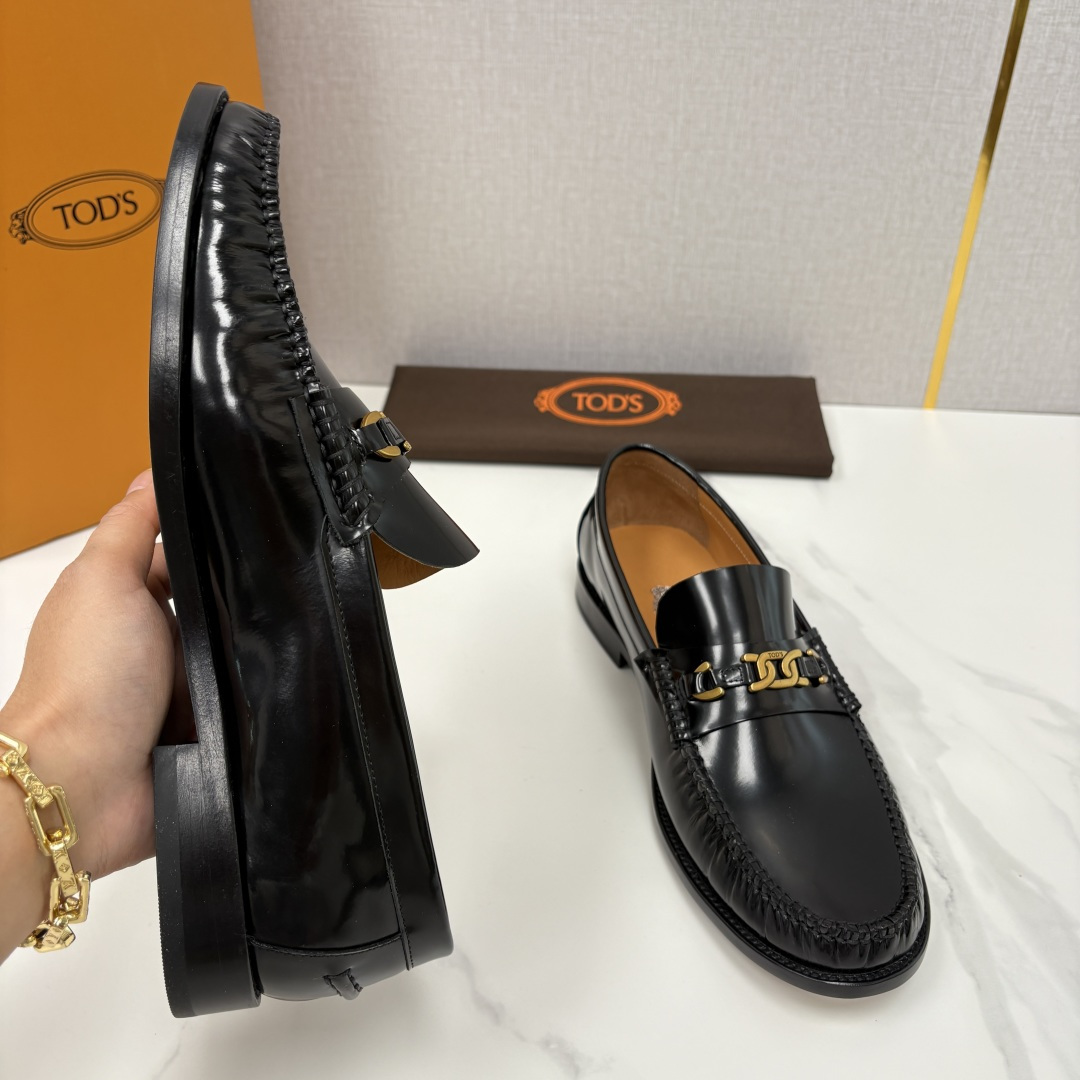 💋💍TOD*S新品 托德-斯 男士经典商务乐福鞋套脚皮鞋，莫卡辛便鞋气质款！全新设计抓皱鞋头，选用优质小