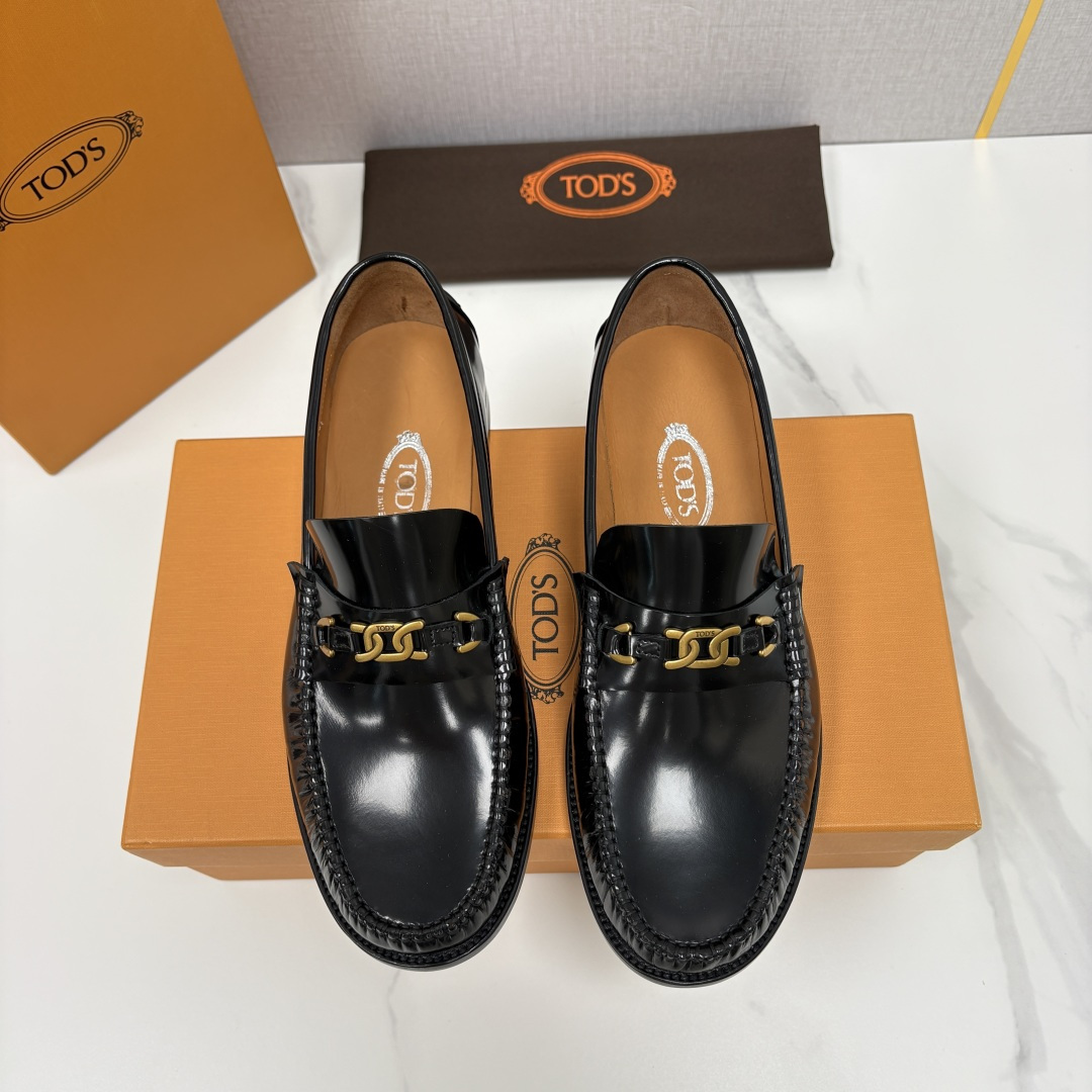 💋💍TOD*S新品 托德-斯 男士经典商务乐福鞋套脚皮鞋，莫卡辛便鞋气质款！全新设计抓皱鞋头，选用优质小