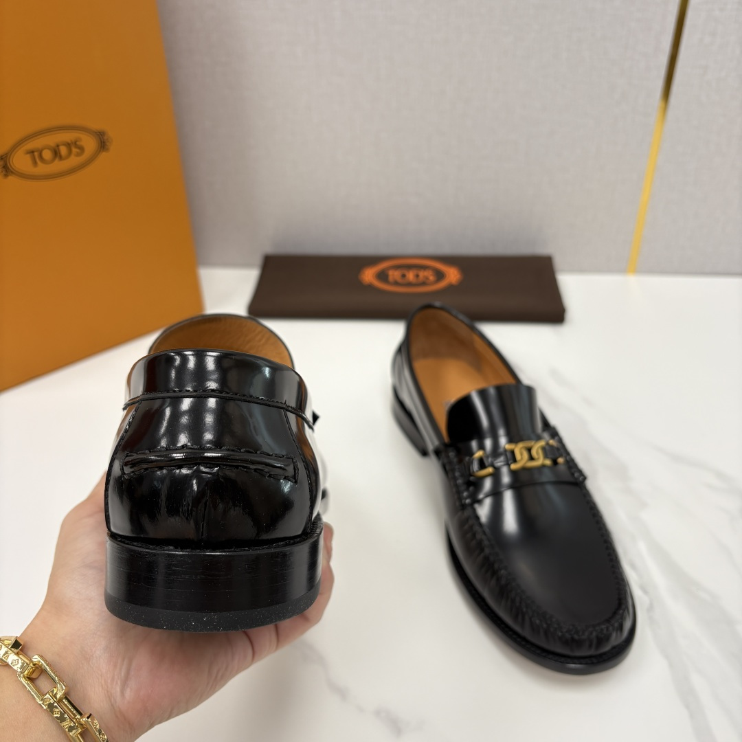 💋💍TOD*S新品 托德-斯 男士经典商务乐福鞋套脚皮鞋，莫卡辛便鞋气质款！全新设计抓皱鞋头，选用优质小
