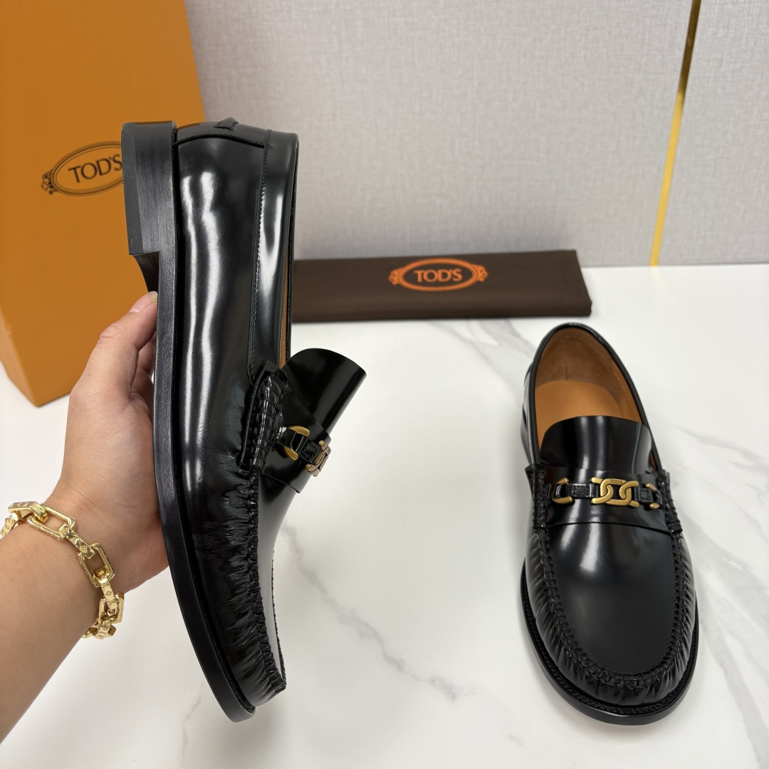 💋💍TOD*S新品 托德-斯 男士经典商务乐福鞋套脚皮鞋，莫卡辛便鞋气质款！全新设计抓皱鞋头，选用优质小