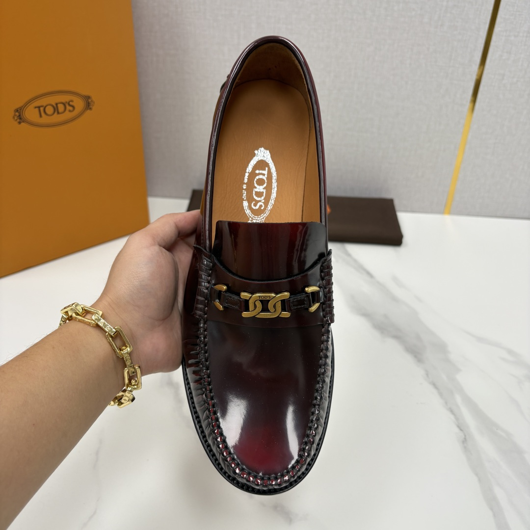 💋💍TOD*S新品 托德-斯 男士经典商务乐福鞋套脚皮鞋，莫卡辛便鞋气质款！全新设计抓皱鞋头，选用优质小