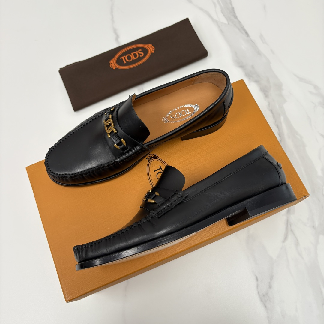 💋💍TOD*S新品 托德-斯 男士经典商务乐福鞋套脚皮鞋，莫卡辛便鞋气质款！全新设计抓皱鞋头，选用优质小