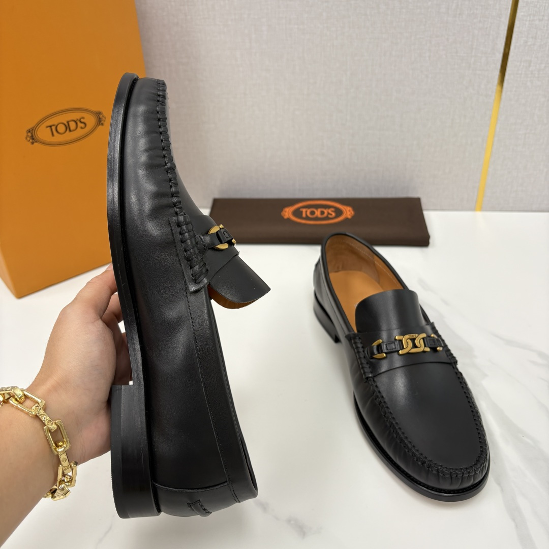 💋💍TOD*S新品 托德-斯 男士经典商务乐福鞋套脚皮鞋，莫卡辛便鞋气质款！全新设计抓皱鞋头，选用优质小