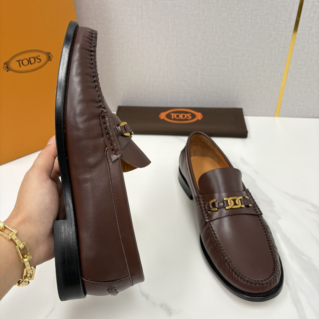 💋💍TOD*S新品 托德-斯 男士经典商务乐福鞋套脚皮鞋，莫卡辛便鞋气质款！全新设计抓皱鞋头，选用优质小