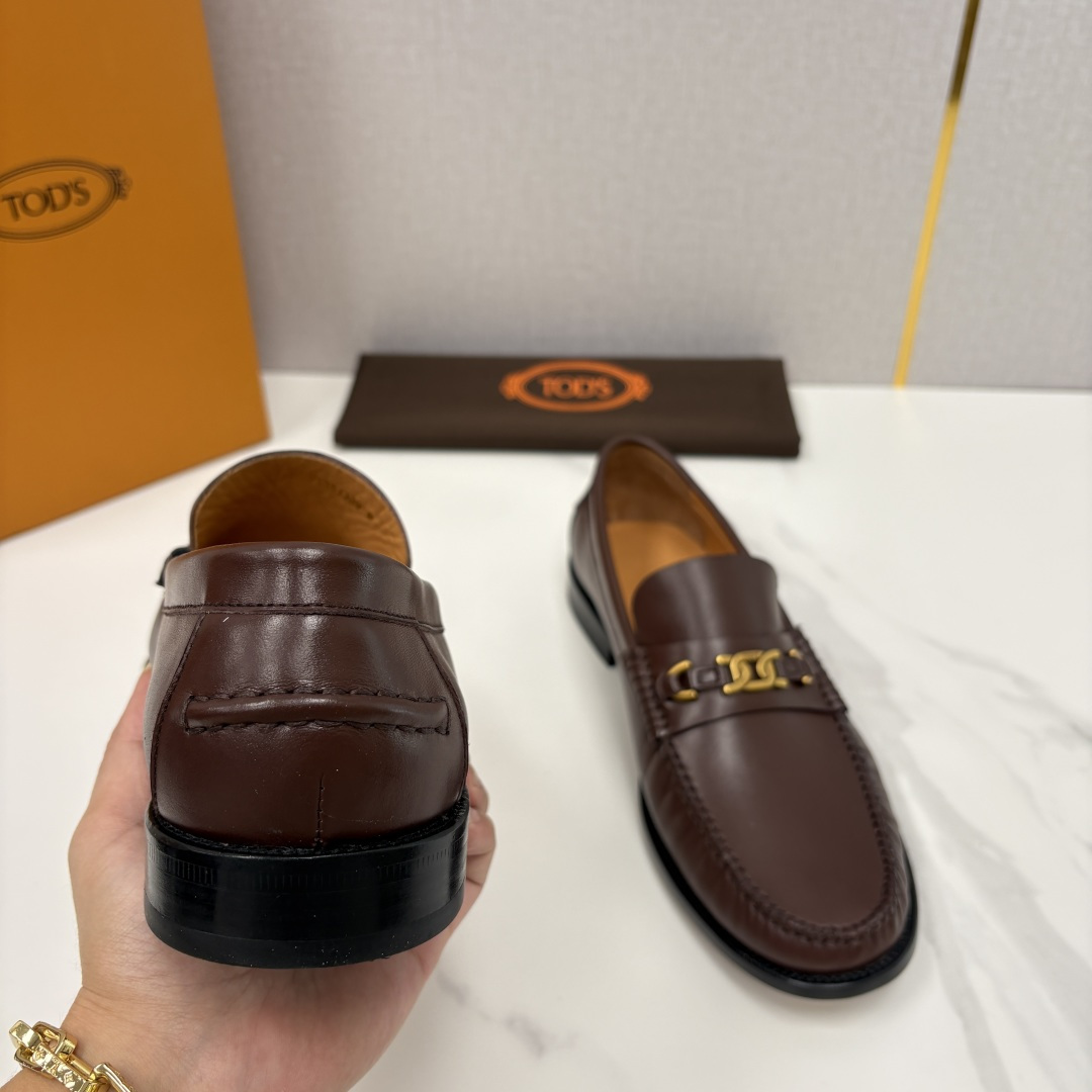 💋💍TOD*S新品 托德-斯 男士经典商务乐福鞋套脚皮鞋，莫卡辛便鞋气质款！全新设计抓皱鞋头，选用优质小