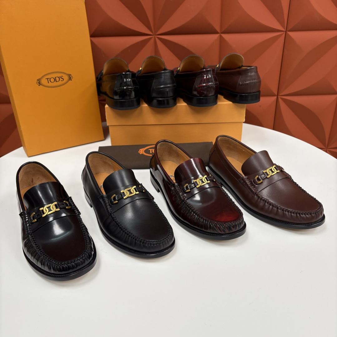 💋💍TOD*S新品 托德-斯 男士经典商务乐福鞋套脚皮鞋，莫卡辛便鞋气质款！全新设计抓皱鞋头，选用优质小