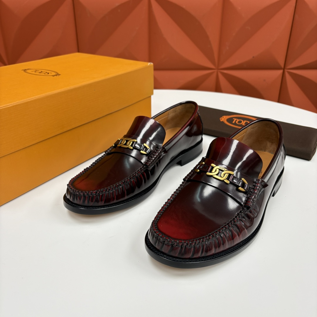 💋💍TOD*S新品 托德-斯 男士经典商务乐福鞋套脚皮鞋，莫卡辛便鞋气质款！全新设计抓皱鞋头，选用优质小