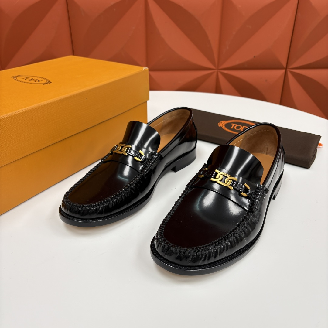 💋💍TOD*S新品 托德-斯 男士经典商务乐福鞋套脚皮鞋，莫卡辛便鞋气质款！全新设计抓皱鞋头，选用优质小
