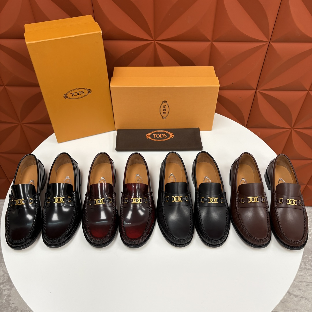 💋💍TOD*S新品 托德-斯 男士经典商务乐福鞋套脚皮鞋，莫卡辛便鞋气质款！全新设计抓皱鞋头，选用优质小