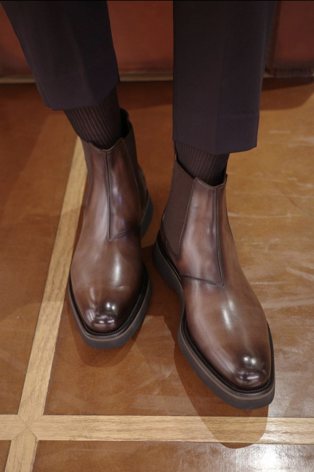 💋💍Berlut* 布鲁提新品 官方 230.00， Alessio venezia 男士小牛皮切尔西皮