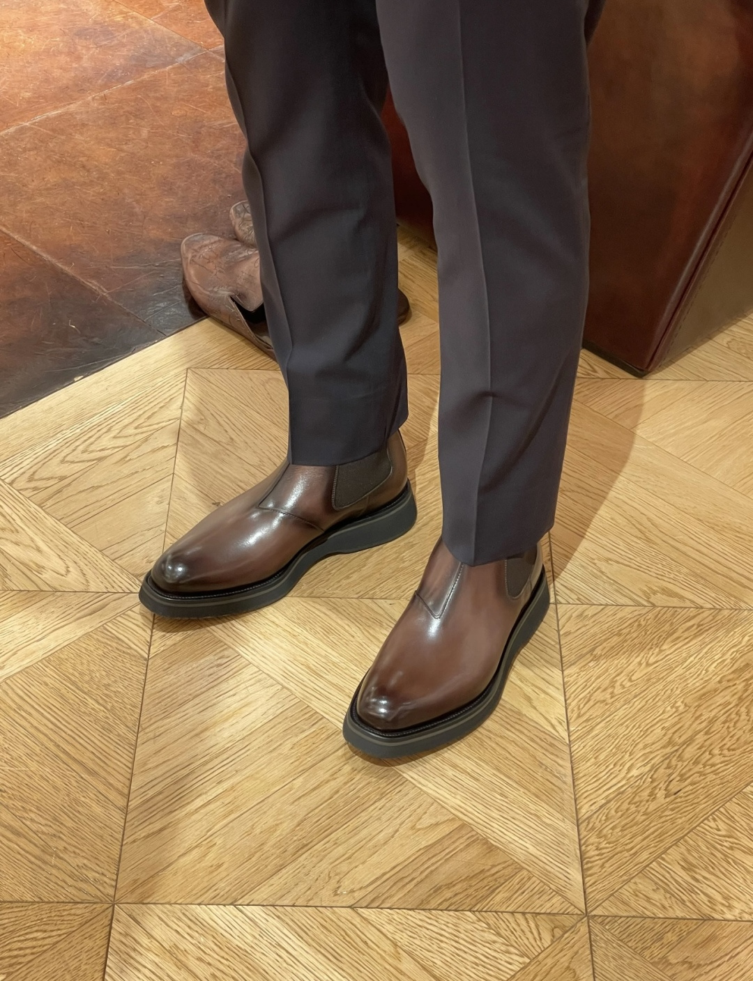 💋💍Berlut* 布鲁提新品 官方 230.00， Alessio venezia 男士小牛皮切尔西皮