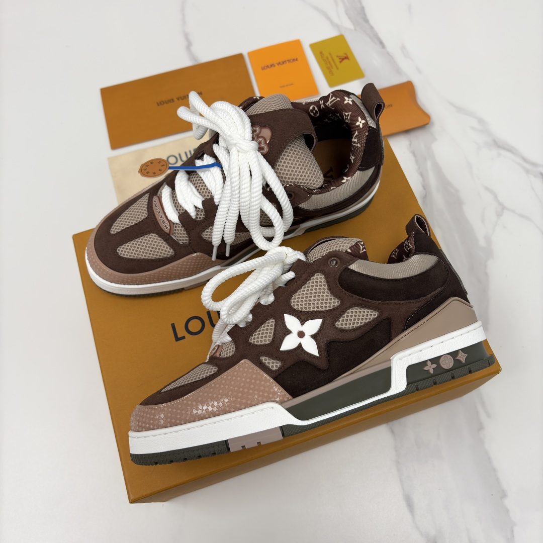💋💍L家新品 情侣款 👫 L*V SKATE 运动鞋系列 官方 11,200 走秀款面包鞋 把高奢材质拼
