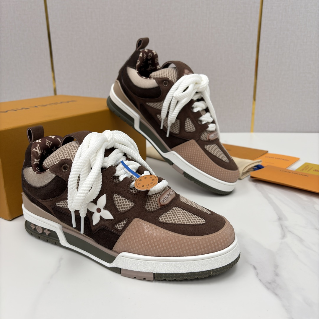 💋💍L家新品 情侣款 👫 L*V SKATE 运动鞋系列 官方 11,200 走秀款面包鞋 把高奢材质拼