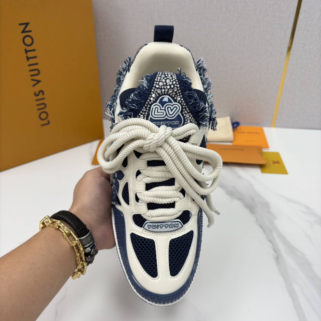 💋💍L家新品 情侣款👫 L*V SKATE 运动鞋系列 官方 13,000 走秀款闪钻面包鞋✨✨ 把bl