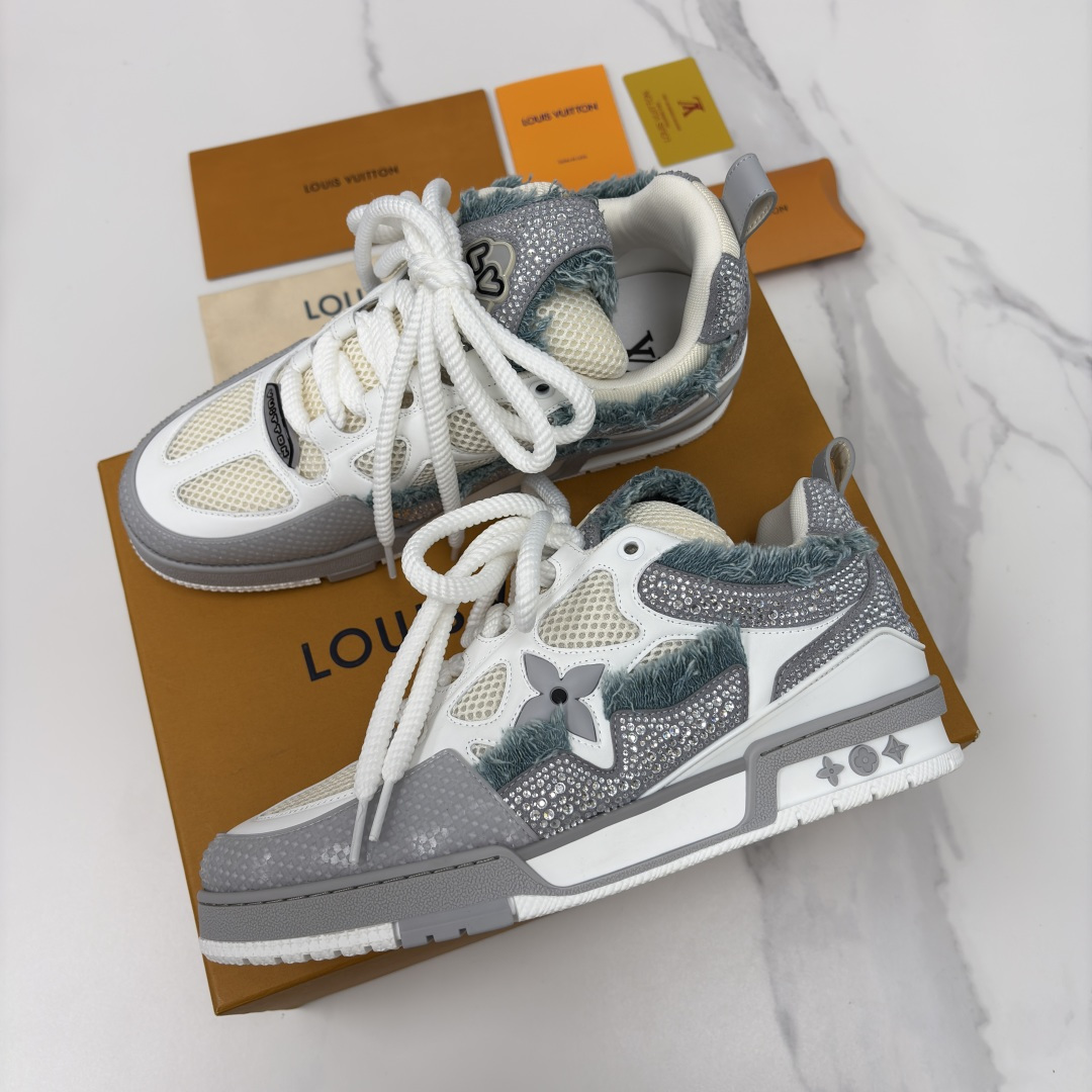 💋💍L家新品 情侣款👫 L*V SKATE 运动鞋系列 官方 13,000 走秀款闪钻面包鞋✨✨ 把bl