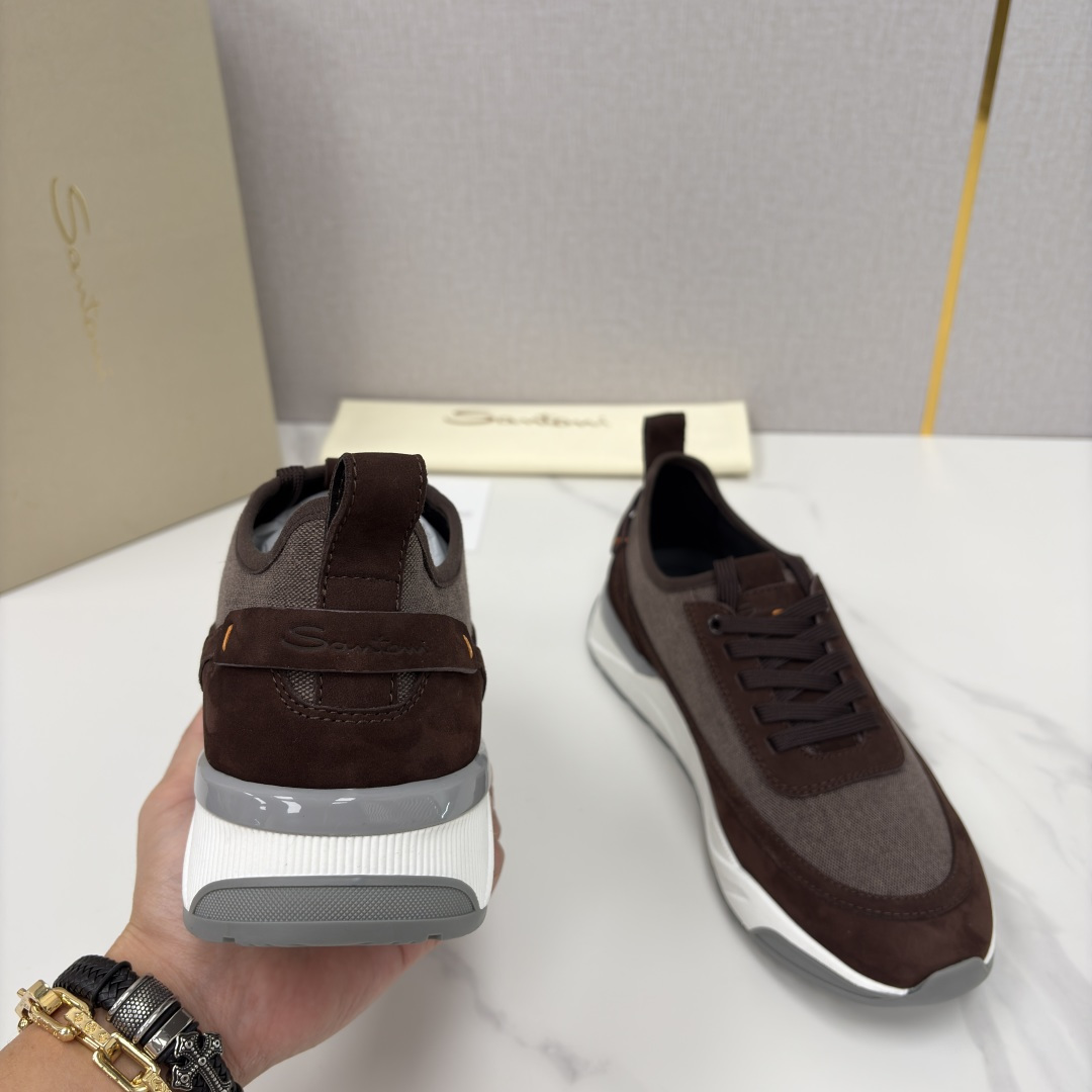 💋💍Santon* (圣东-尼） 意大利男士低帮休闲运动鞋上🆕 这个意大利纯手工鞋履品牌的每一双鞋设计简