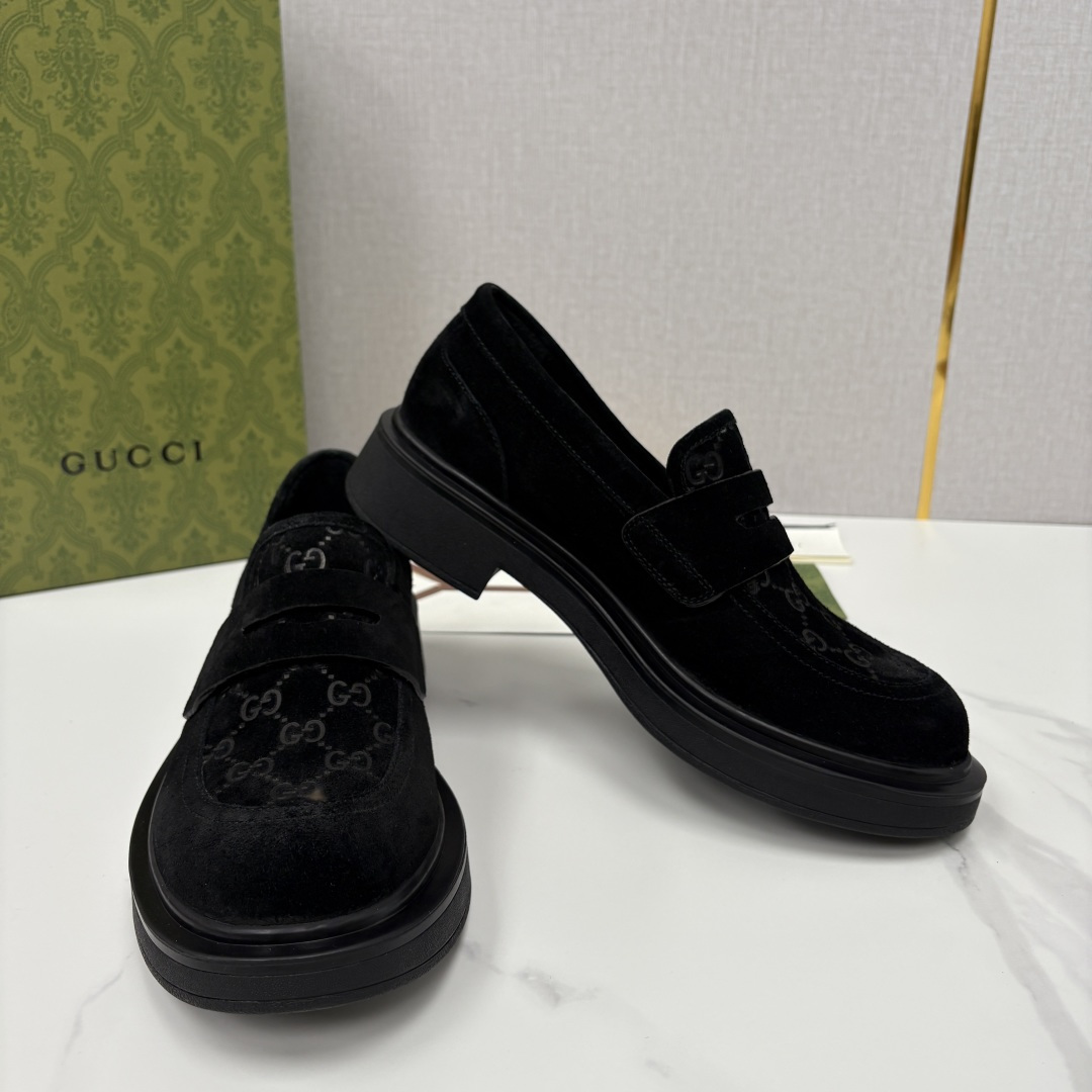 💋💍G家新品 古-驰 GUCC* 压花男士厚底GG压纹细节乐福鞋皮鞋 官方 9,500 Gucc* 鞋履