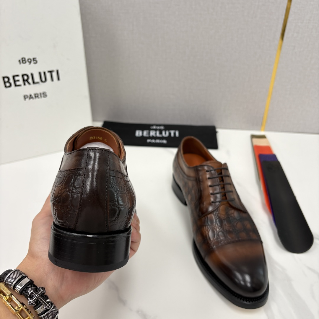 💋💍Berlut* 布鲁提 新款男士手工擦色正装皮鞋上新🆕 鳄鱼纹牛津鞋的商务与格调的极致融合。甄选优质